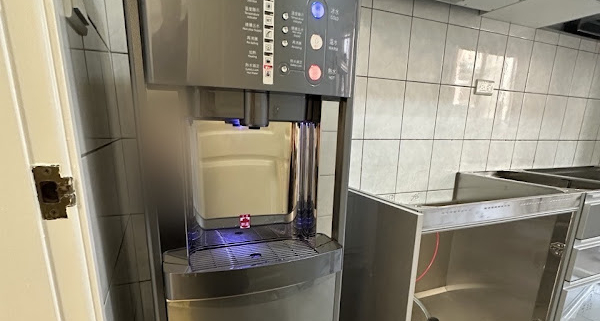 台中沙鹿 豪星落地型冰溫熱飲水機 安裝完工實照
