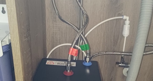 台北信義區 淨工坊 AQ-811 廚下型加熱主機 安裝完工實照