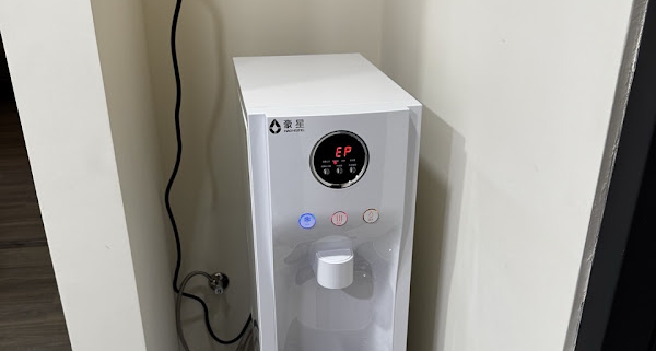 台中西屯 豪星 HM-290 白色落地型冰溫熱飲水機 安裝完工實照